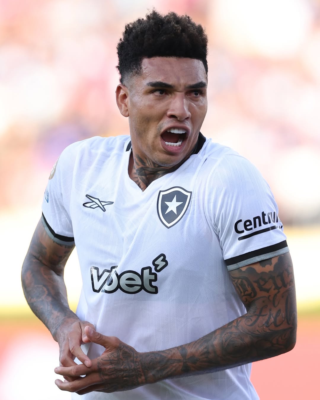 Igor Jesus foi o autor do gol do Botafogo contra o PSG / Reprodução