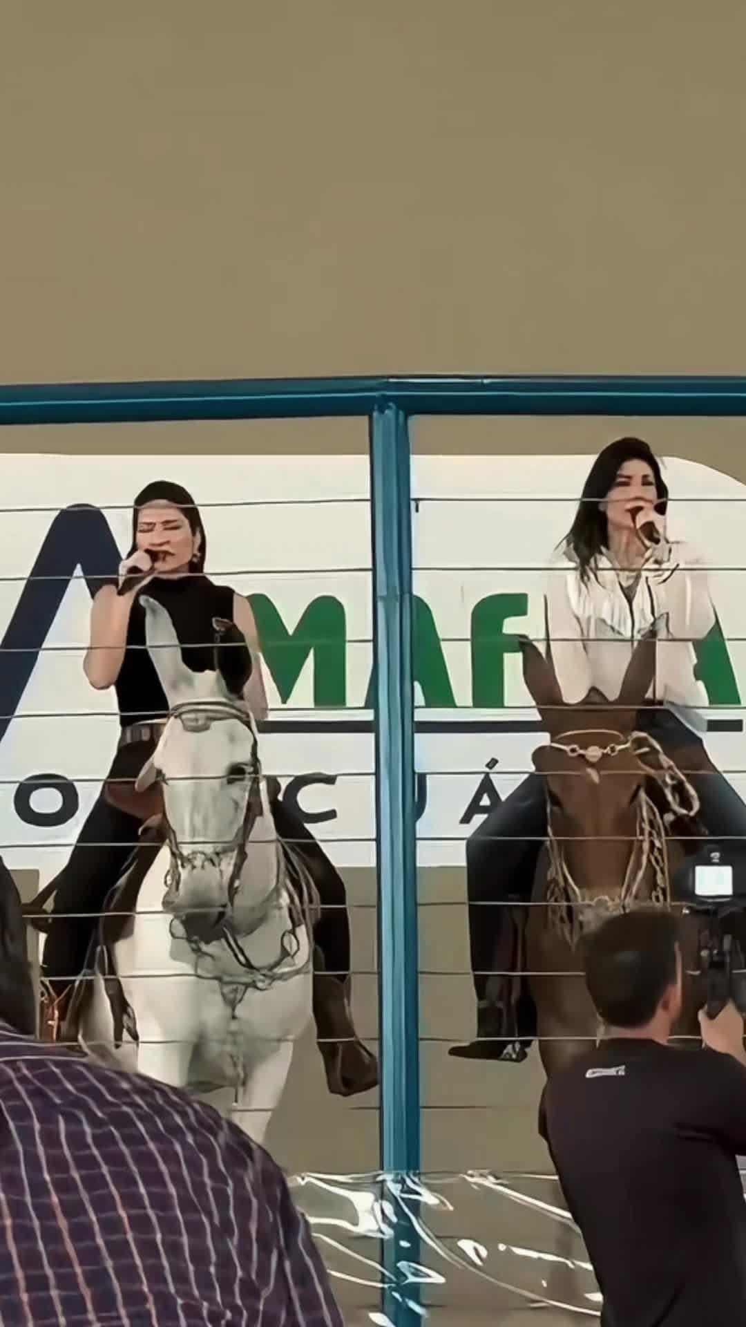 Reprodução/@lucyllaelucyana Reprodução/@lucyllaelucyana