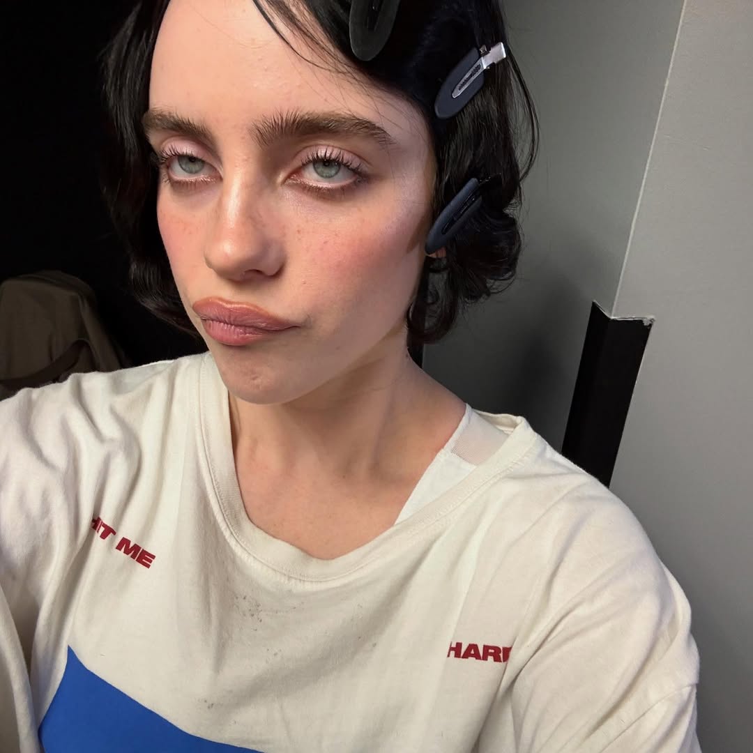 Reprodução/@billieeilish