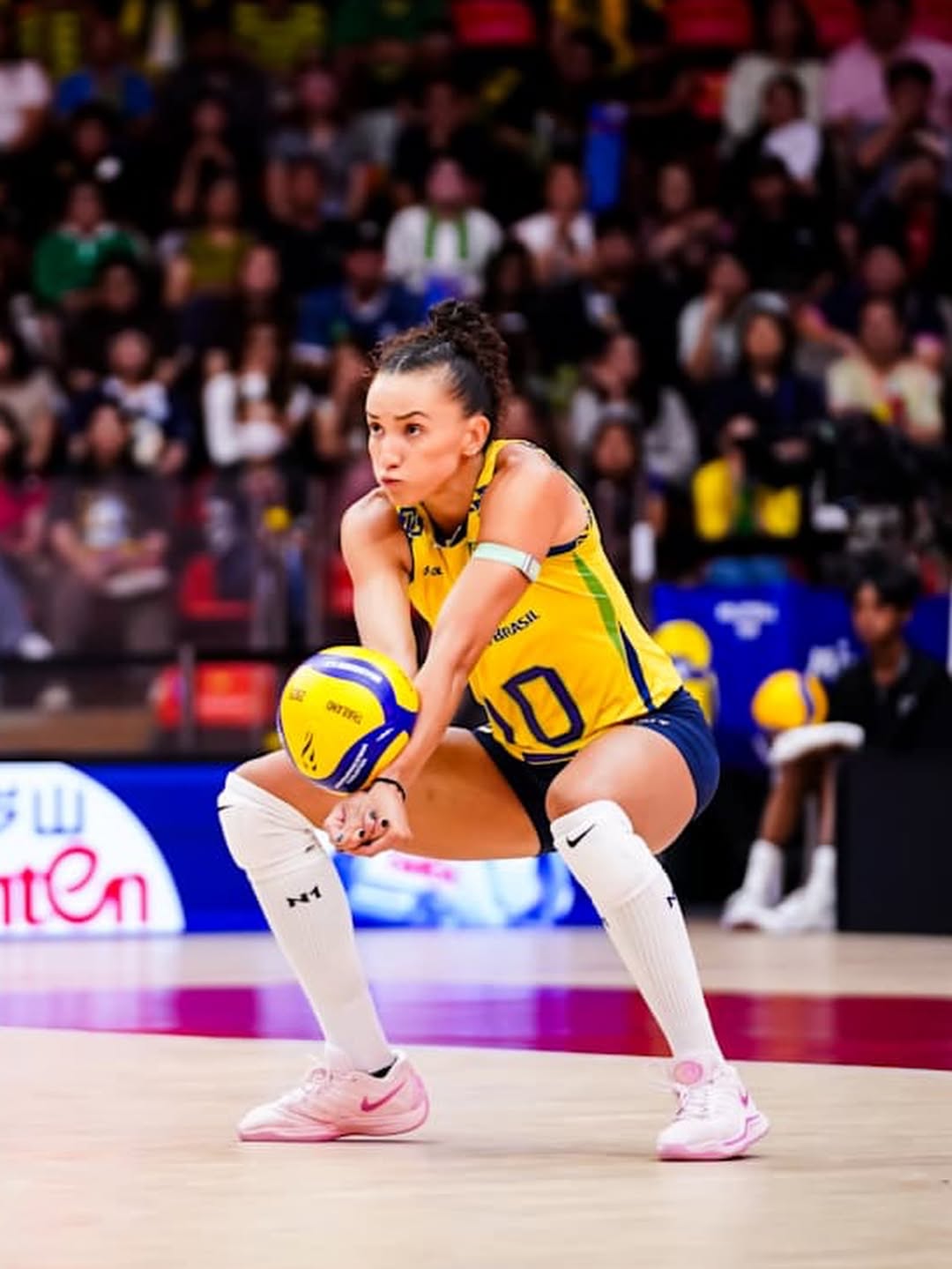Brasil venceu a França e se garantiu nas semifinais do Mundial de Vôlei feminino/ Fotos: Volleyballworld