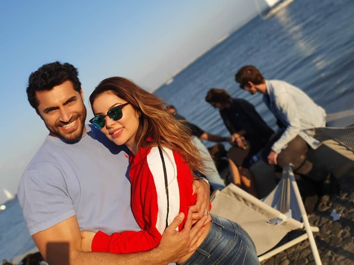 Carlo Porto termina com Liah Soares 