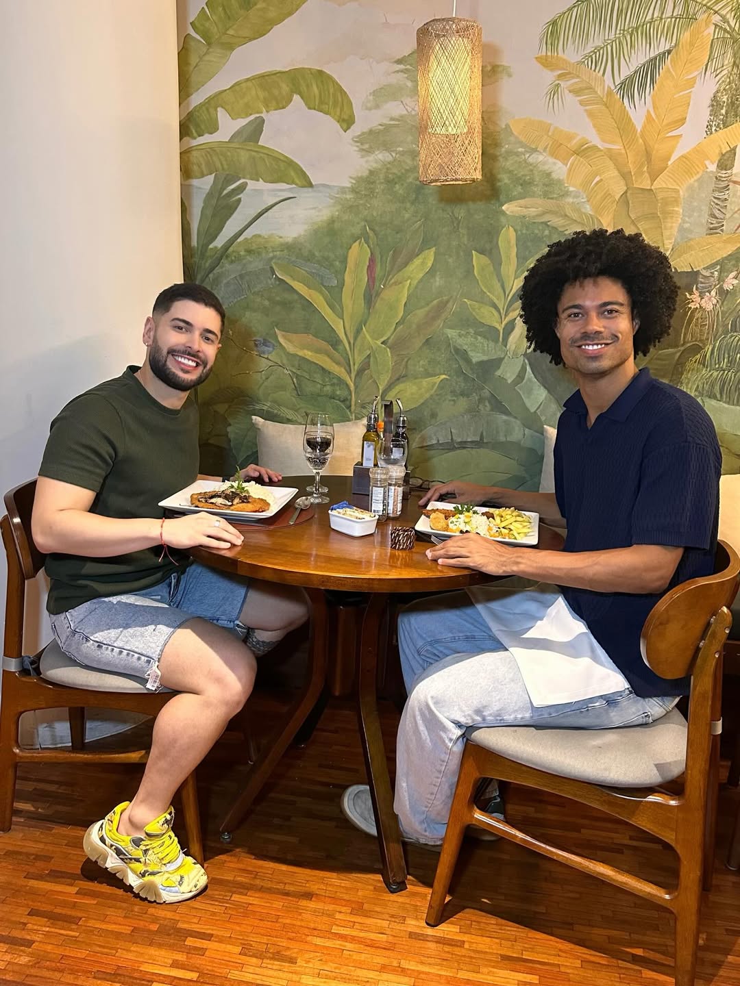 Créditos: Reprodução Instagram @oxemarcelo e @brenocora Créditos: Reprodução Instagram @oxemarcelo e @brenocora