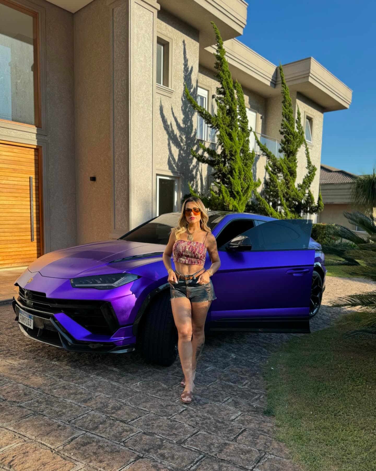 Lamborghini Urus avaliada em R$ 3 milhões vendida por Deolane e irmã é alvo de processo na Justiça após veículo ser apreendido / Foto: Reprodução Instagram @deolane