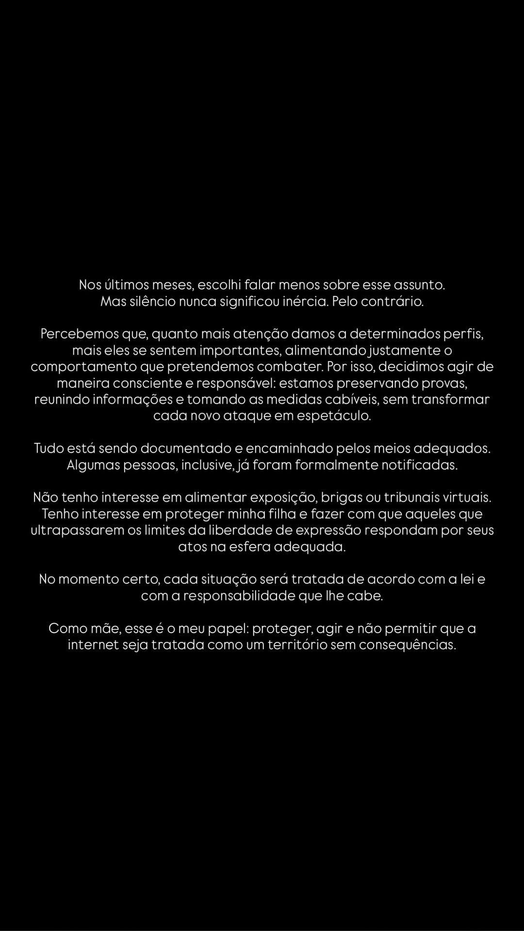 Reprodução / Instagram @akimberllya
Reprodução / Instagram @akimberllya