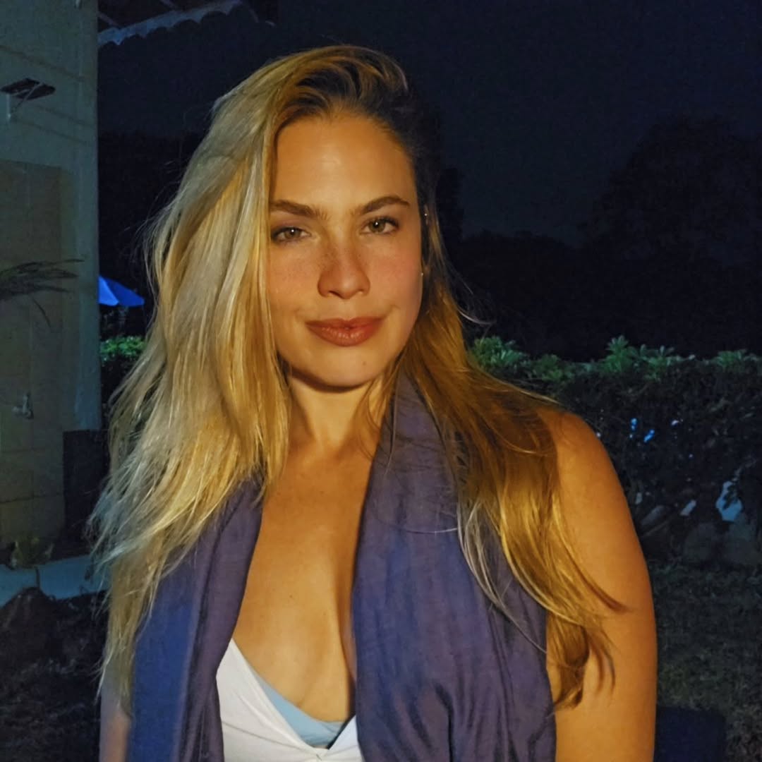 Reprodução: Instagram/@thaisvaz