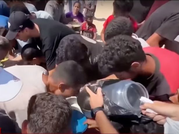 Israel faz novo ataque em área considerada segura para ajuda humanitária em Gaza