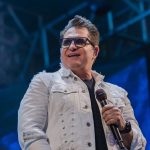 Marrone passa por nova cirurgia e se afasta dos palcos temporariamente