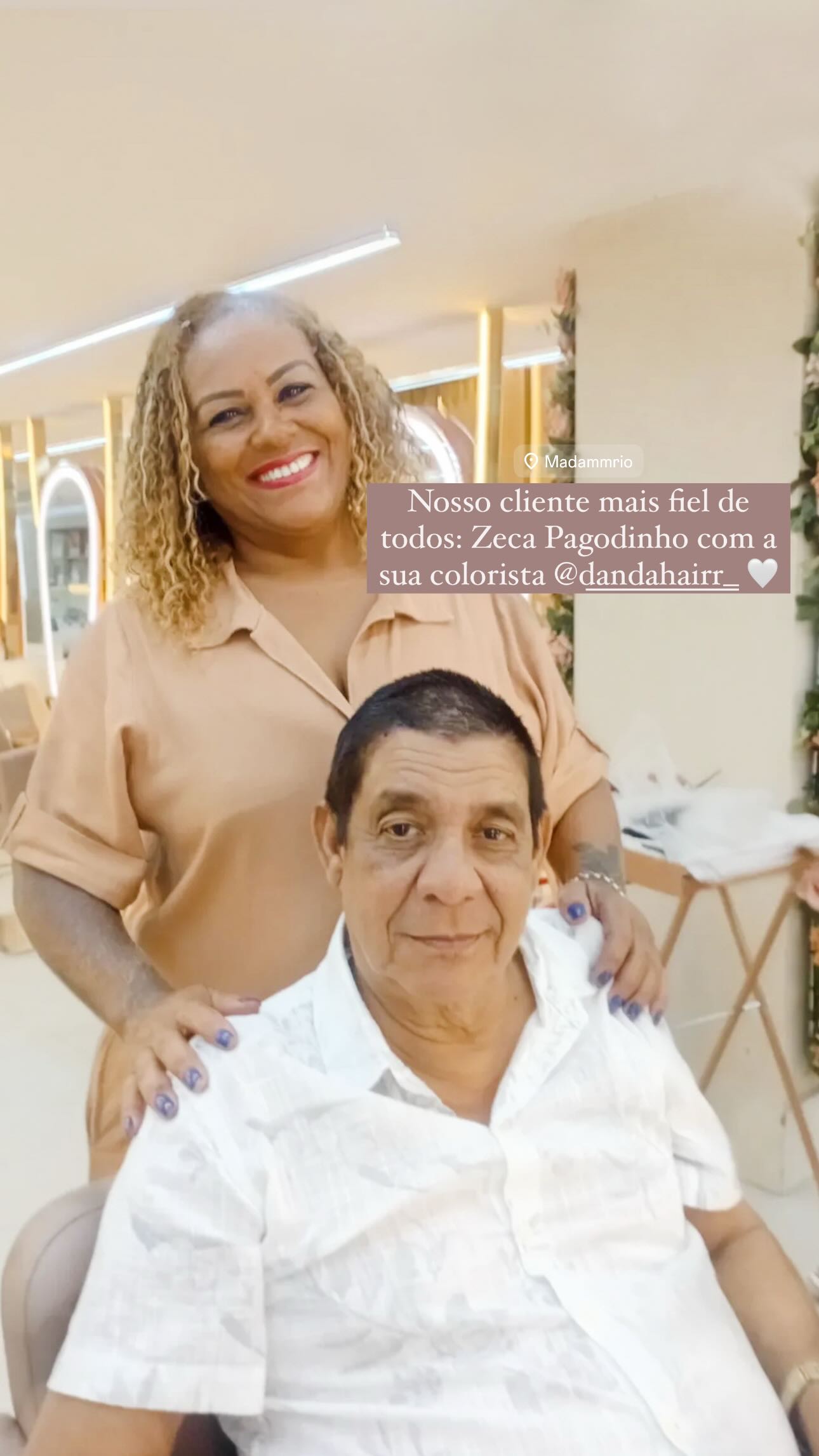 Zeca Pagodinho é descrito como "cliente fiel" do estabelecimento / Reprodução