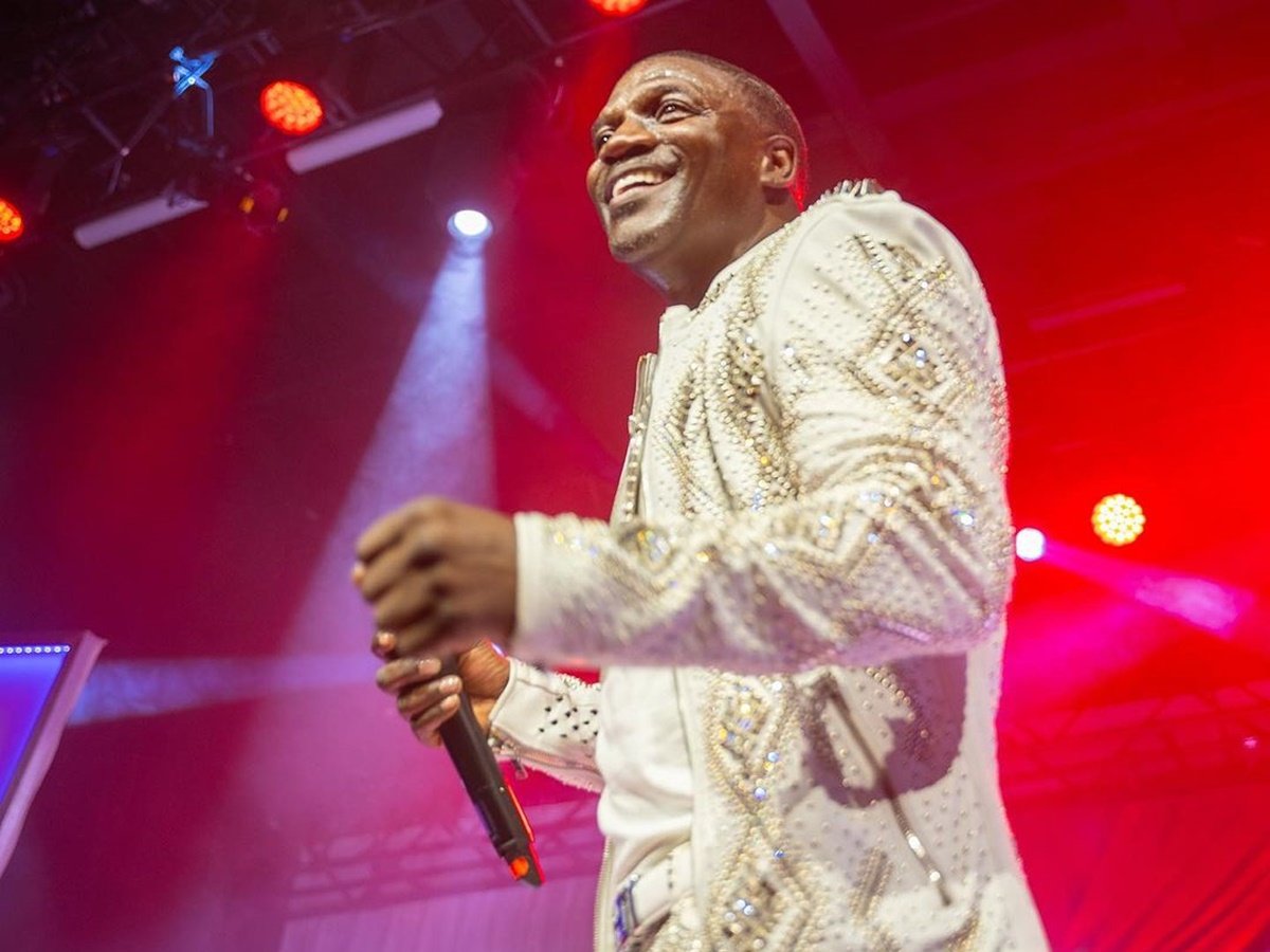 Akon, um dos maiores rappers que surgiu na década passada, está entre as principais atrações do Rock in Rio 2024 (Reprodução: Instagram)