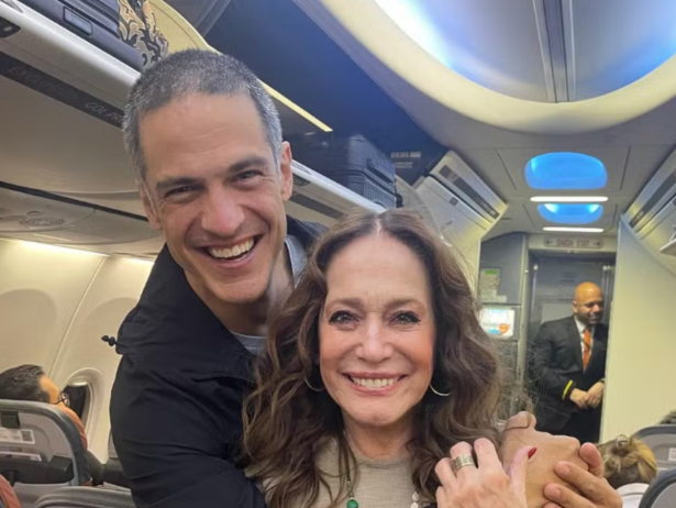 Susana Vieira e Mateus Solano se reencontram durante voo: “Mami poderosa”