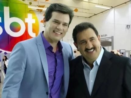 Celso Portiolli comove ao prestar apoio a Ratinho após morte da mãe