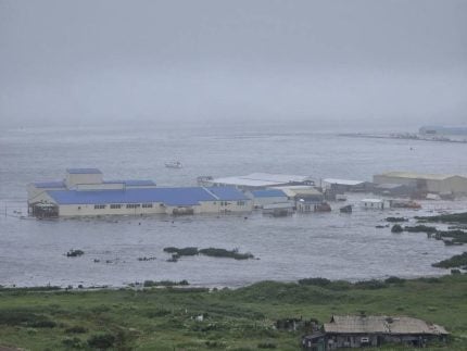 Rússia é atingida por tsunami após terremoto; Japão e Havaí emitem alerta de evacuação