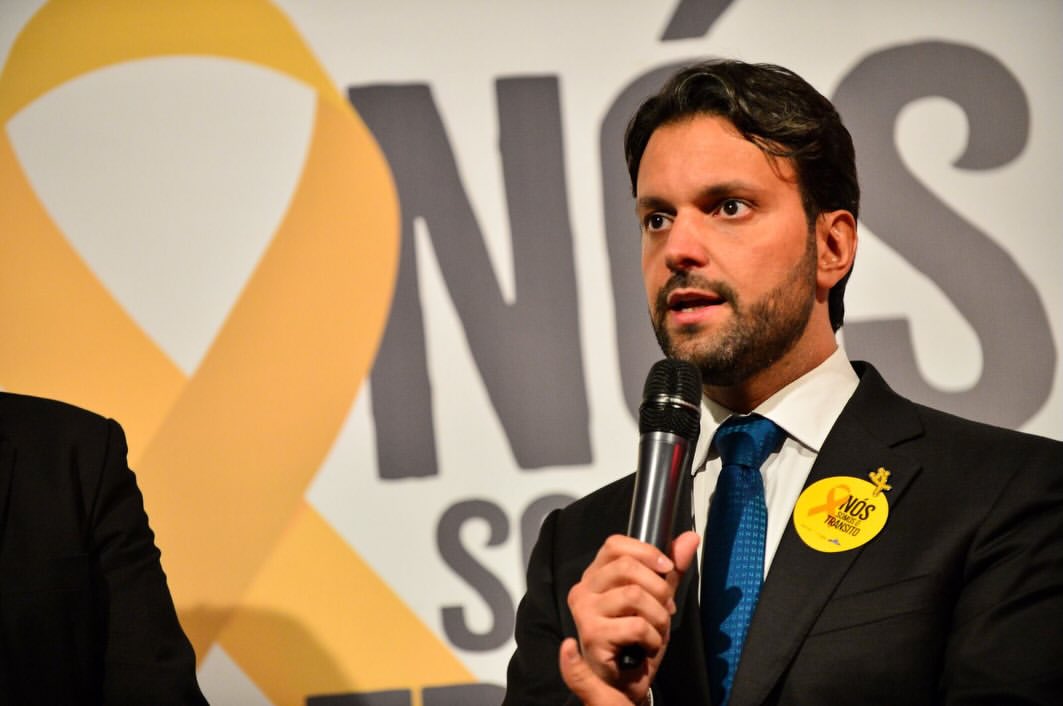 TbtDoMinistroO Maio Amarelo nos lembra que nenhum compromisso vale mais do que uma vida. Como M