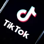Donald Trump adia pela terceira vez prazo de proibição do TikTok nos EUA