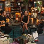 Gilberto Gil abre o Tiny Desk Brasil 2026 com os netos Flor e Bento