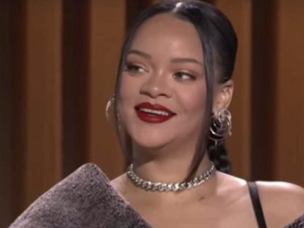 Sem álbum novo há 9 anos, Rihanna fala em desacelerar a rotina intensa: “Preciso”