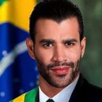 Gusttavo Lima lança proposta de governo e promete “Bolsa Cachaça” de R$ 100 reais