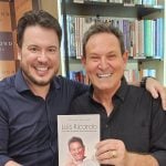 Luis Ricardo e William Sanches celebram o lançamento de biografia em São Paulo