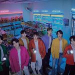 Comprar produtos BTS no Brasil ou viajar para Coreia? Valores de loja oficial surpreendem