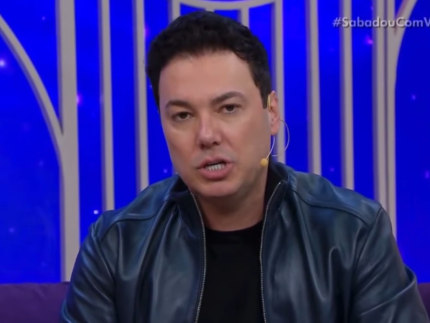 Vinícius, dupla de João Bosco, lembra perrengue em show: “Canta e volta que a gente opera”