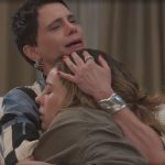 Bomba e caos em “Vale Tudo”! Heleninha confessa assassinato de Odete, mas Tia Celina assume o crime Bomba e caos em “Vale Tudo”! Heleninha confessa assassinato de Odete, mas Tia Celina assume o crime