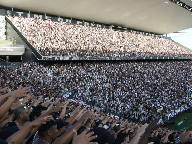 Biometria exigida: Corinthians corre para liberar Arena sem restrição de público