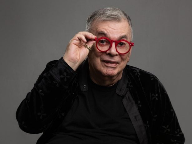 Walcyr Carrasco encara modelo diferente de trabalho na Globo: “Pegando esse hábito”