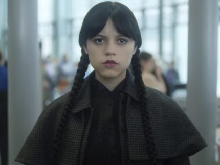 “Wandinha” é renovada para 3ª temporada antes mesmo da estreia da 2ª na Netflix