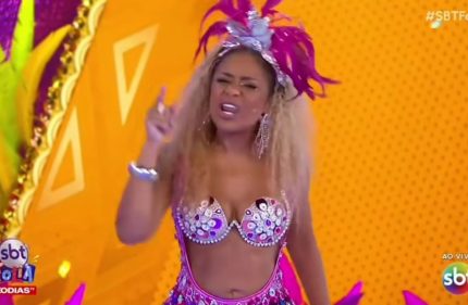 Cariúcha detona o rapper Ja Rule