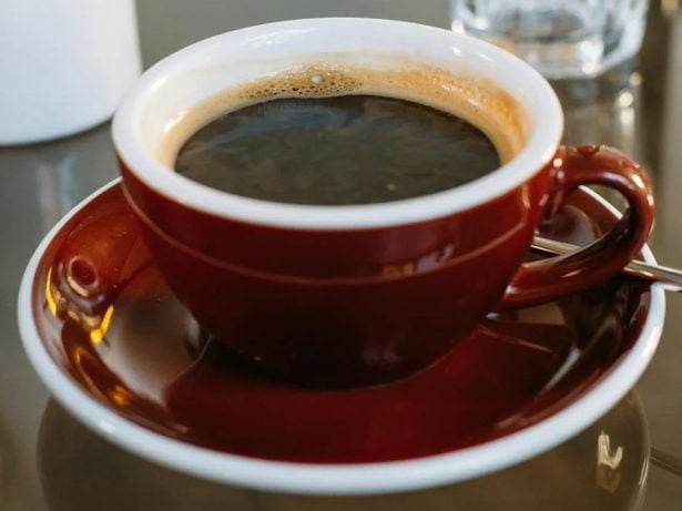 Anvisa proíbe três marcas de “café fake” após detectar toxina e impurezas