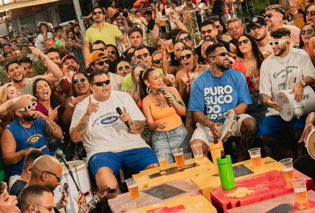 “P de Pecado”: Simone Mendes e Menos É Mais conquistam 1º Top 50 Global no Spotify