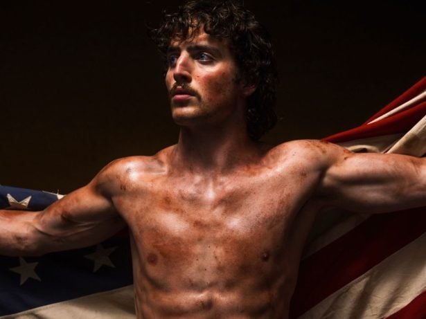 Dono de hits virais, Benson Boone lança seu segundo álbum, “American Heart”