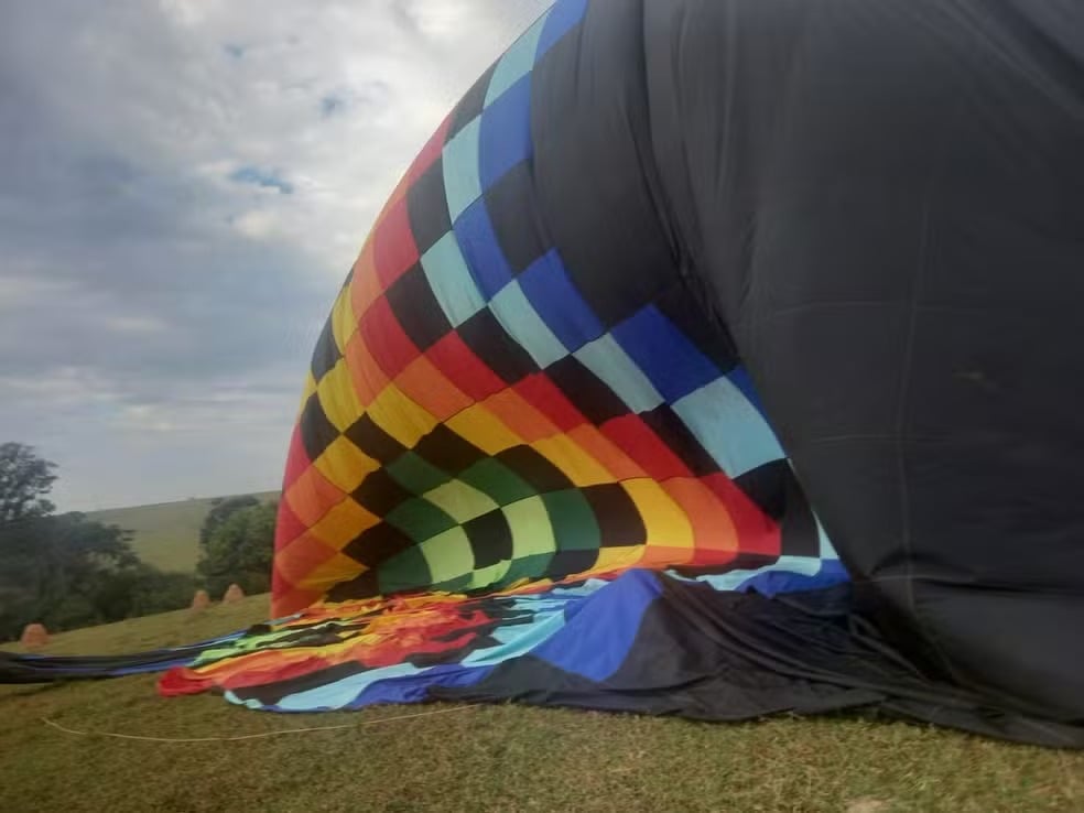 Balão faz pouso forçado em Sorocaba (Reprodução/Divulgação)