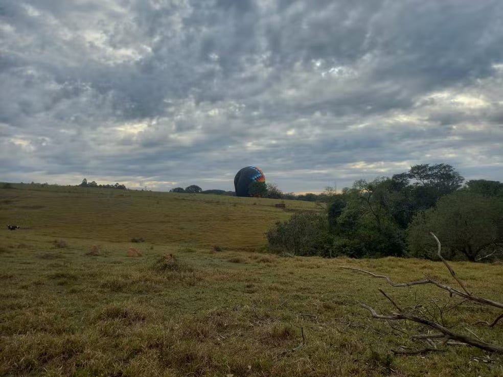 Balão faz pouso forçado em Sorocaba (Reprodução/Divulgação)