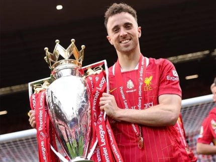 Jogador do Liverpool, Diogo Jota morre aos 28 anos em acidente de carro