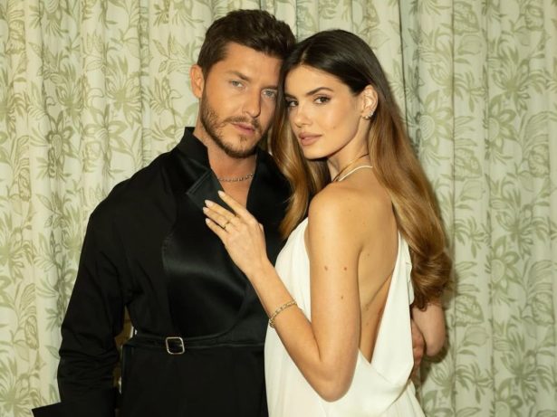 Camila Queiroz e Klebber Toledo curtem “babymoon” antes da chegada do bebê