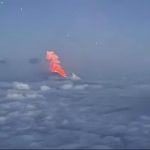 Vulcão entra em erupção após terremoto na Rússia