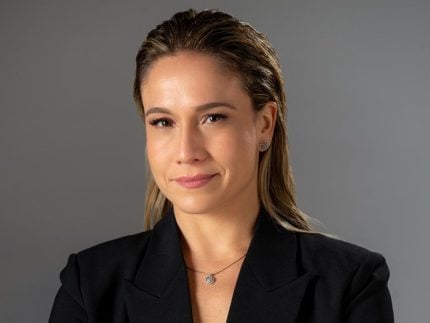 Fernanda Gentil volta à CazéTV e assina contrato até 2028