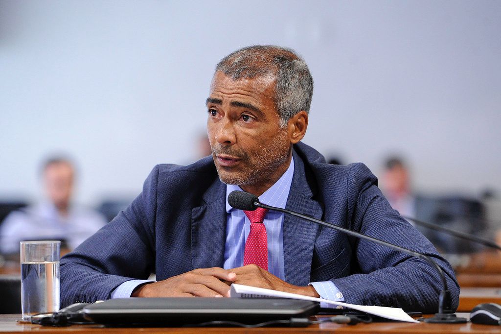 Romário é escolhido como relator de projeto que pode profissionalizar arbitragem no Brasil 1 WhatsApp Image 2025 10 15 at 18.12.37 1
