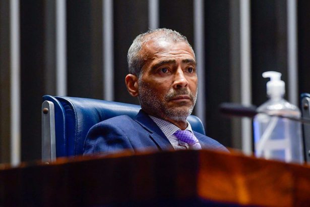 Romário usa sua voz e redes para mobilizar ajuda às vítimas das enchentes em MG