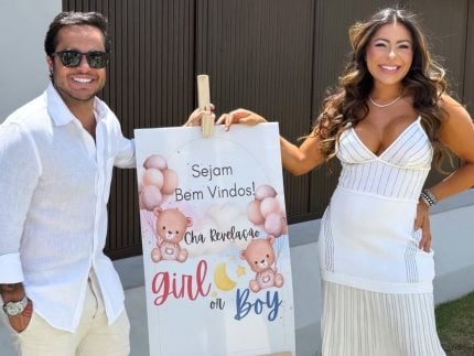 Thammy Miranda e Andressa Ferreira celebram chá revelação do segundo filho no interior de SP