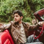 Hugo Henrique relança “Mala”, um dos maiores sucessos de sua carreira; cantor estará no “Aôôh Resenha!” de hoje