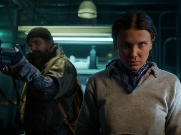 Millie Bobby Brown se pronuncia sobre polêmica com David Harbour em “Stranger Things”