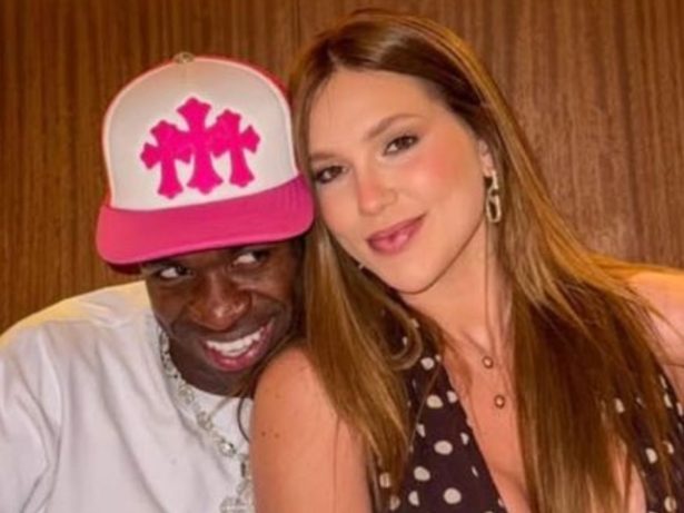 Vini Jr. publica foto feita antes de assumir namoro para celebrar 1º mês com Virginia