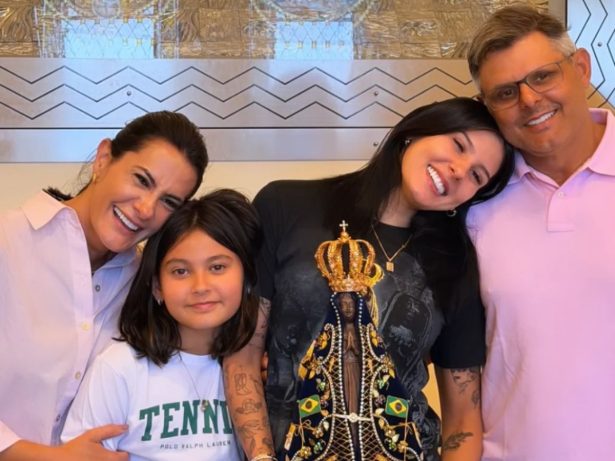 Mãe de Ana Castela faz testemunho comovente sobre gravidez e devoção a Nossa Senhora