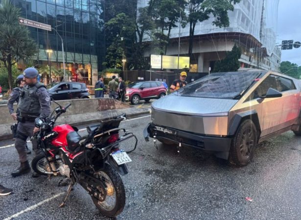 Defesa afirma que motorista do Tesla envolvido em acidente em SP não cometeu qualquer ilicitude