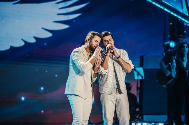 Zé Neto & Cristiano são primeiro artista brasileiro com 2 músicas com mais de 1 bilhão de views