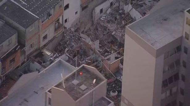 Explosão em tubulação de gás atinge mais de 40 imóveis e deixa um morto na zona Oeste de SP