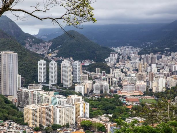 Rio suspende aulas e recomenda paralisação de atividades diante de ventos de até 90 km/h