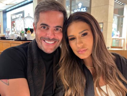 Kaká Diniz revela se levou bronca de Simone Mendes após postar foto sem camisa